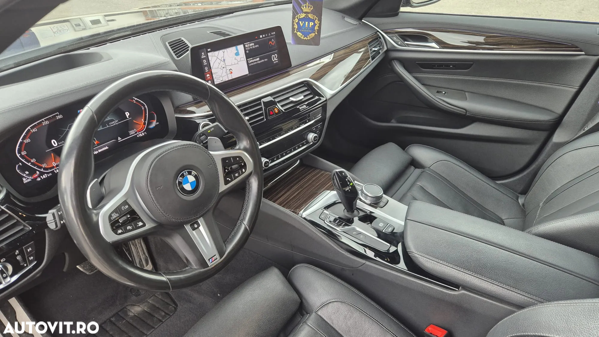 BMW Seria 5 530d xDrive AT MHEV - 10