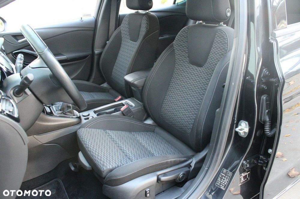 Opel Astra 1.4 Turbo Edition - 11