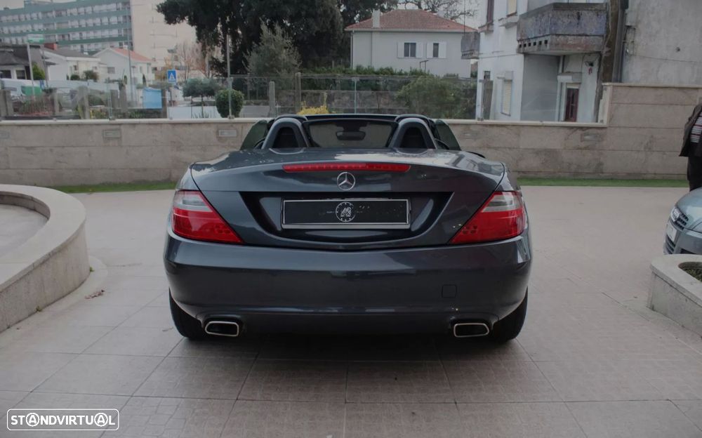 Mercedes-Benz SLK 200 (BlueEFFICIENCY) 7G-TRONIC - 6