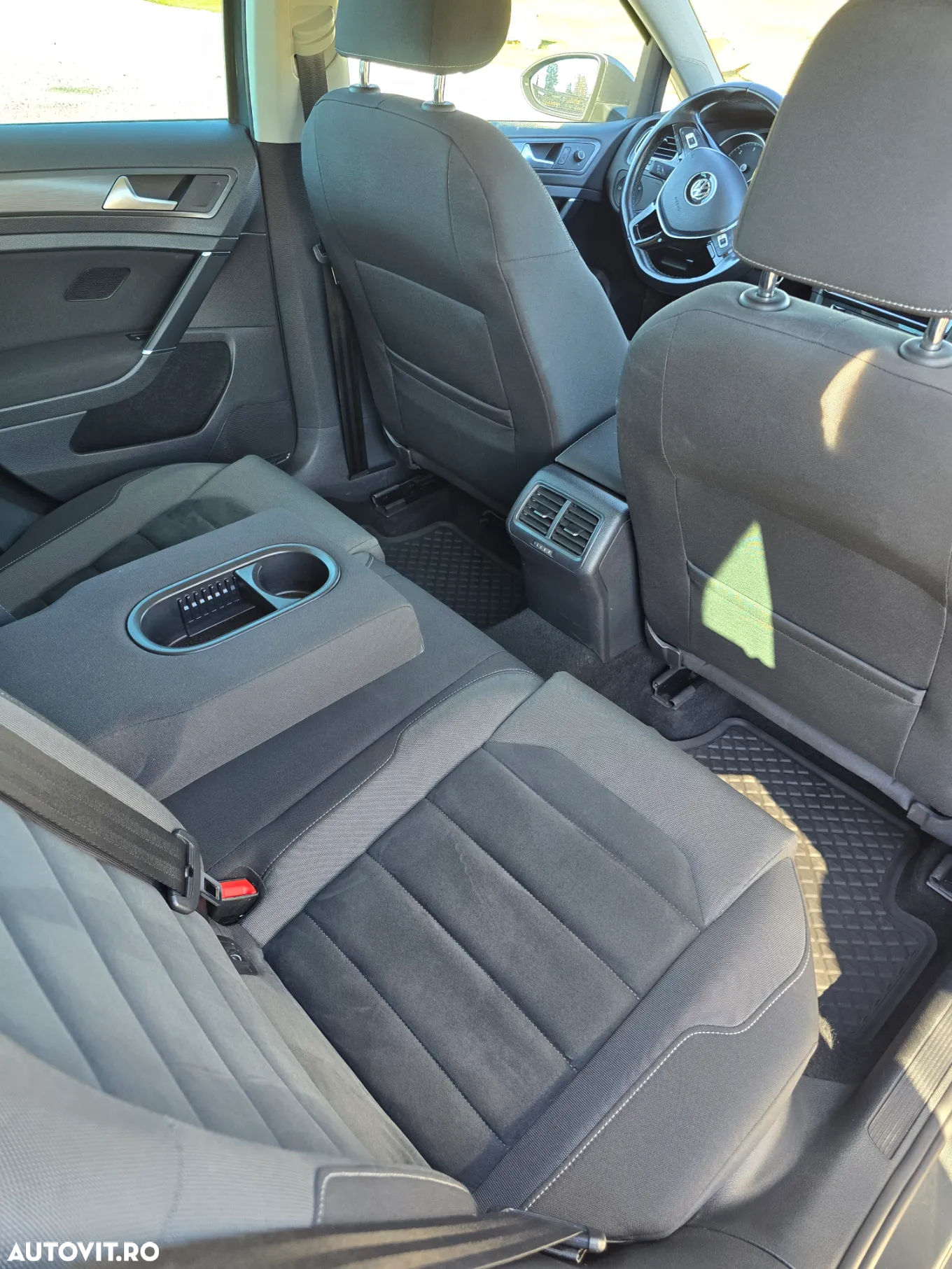 Volkswagen Golf - 4