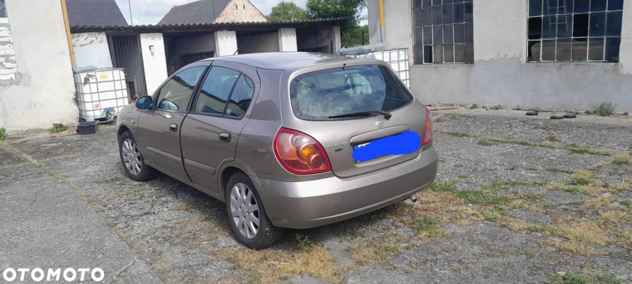 Nissan Almera - 3