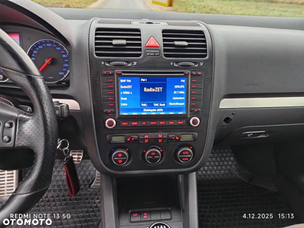 Volkswagen Jetta 2.0 TDI DPF Sportline - 12