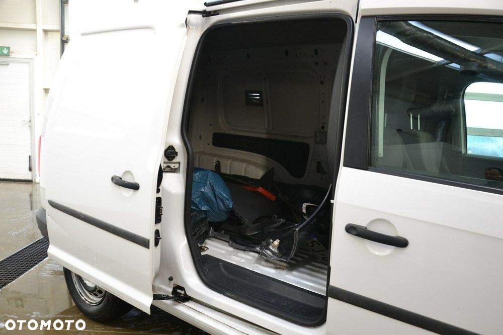 Volkswagen Caddy - 10