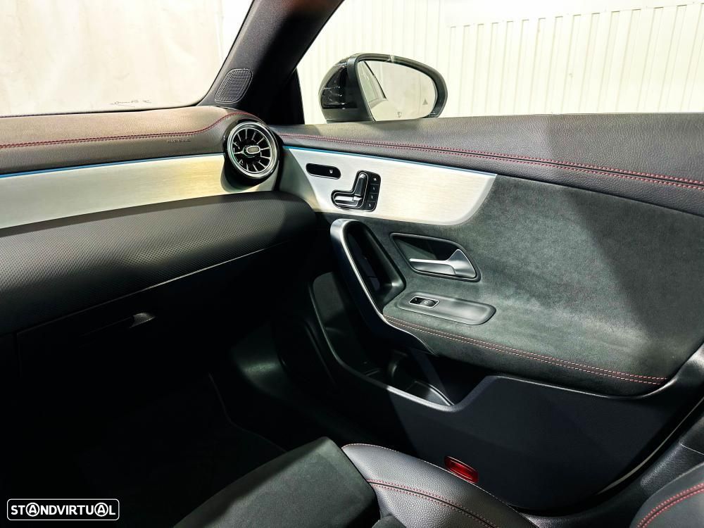 Mercedes-Benz CLA 250 e 8G-DCT AMG Line - 22