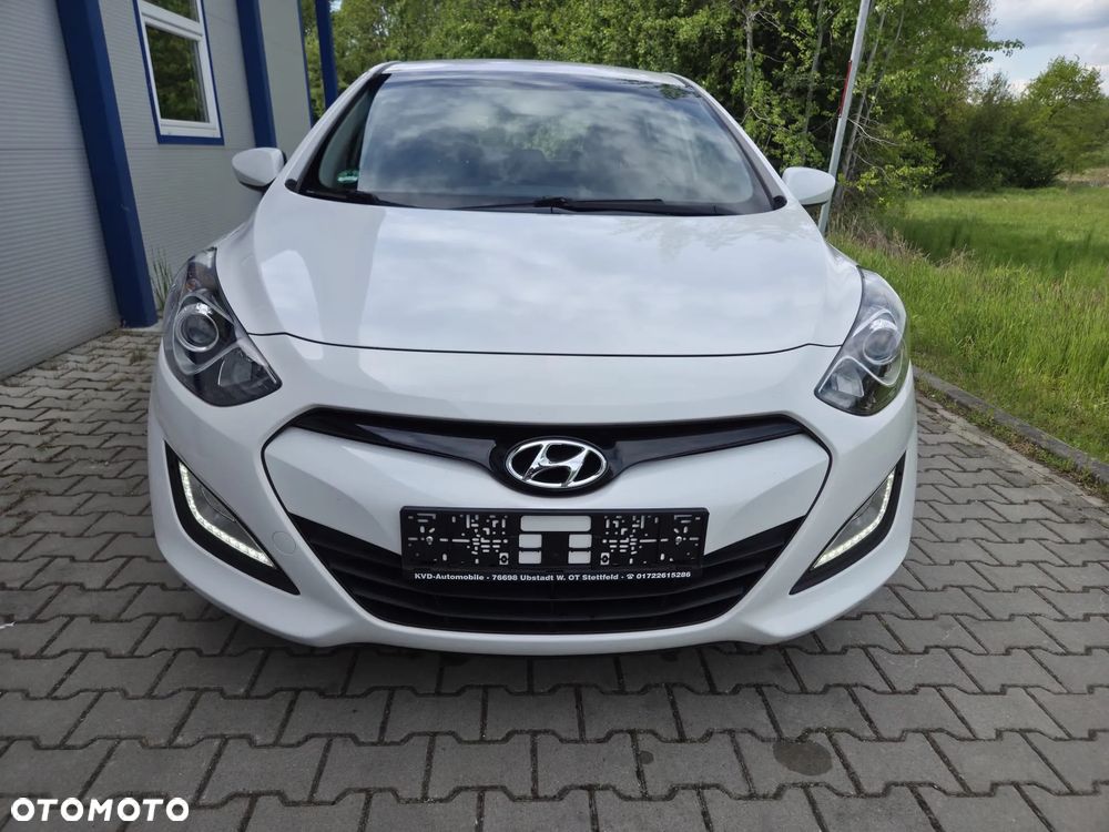Hyundai i30 1.4 Trend - 8