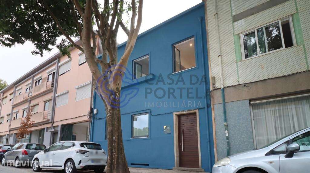 Moradia T5 para Recuperar na Foz — Excelente Oportunidade de Investime - Grande imagem: 2/41