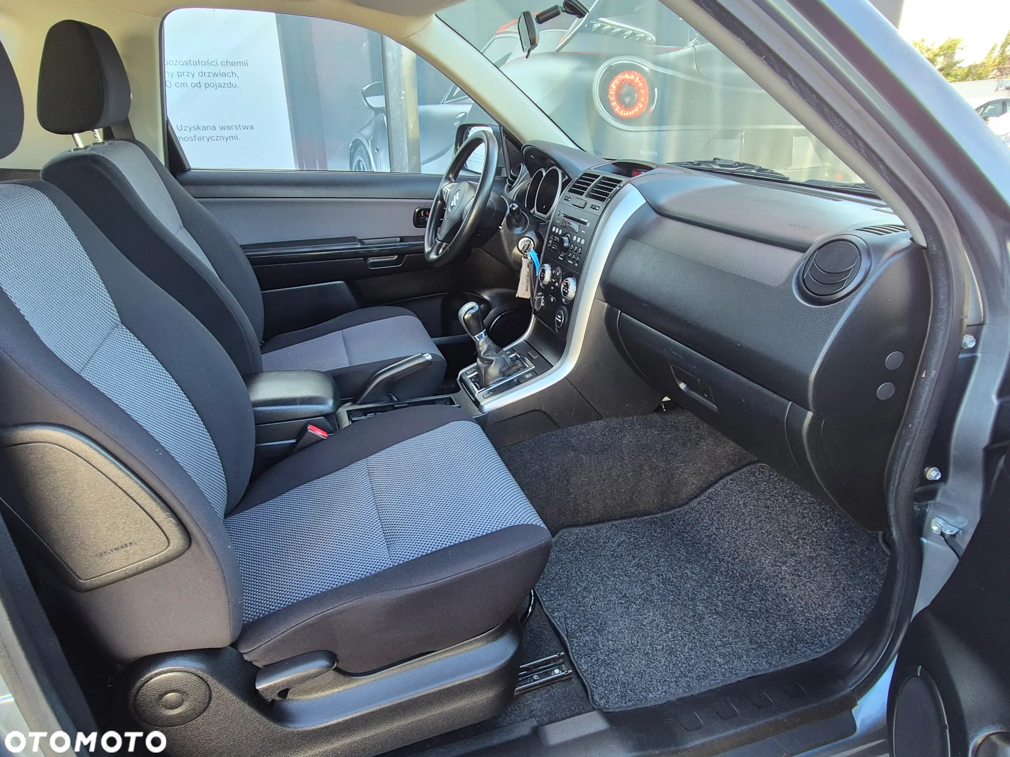 Suzuki Grand Vitara 1.9 DDiS Comfort - 30