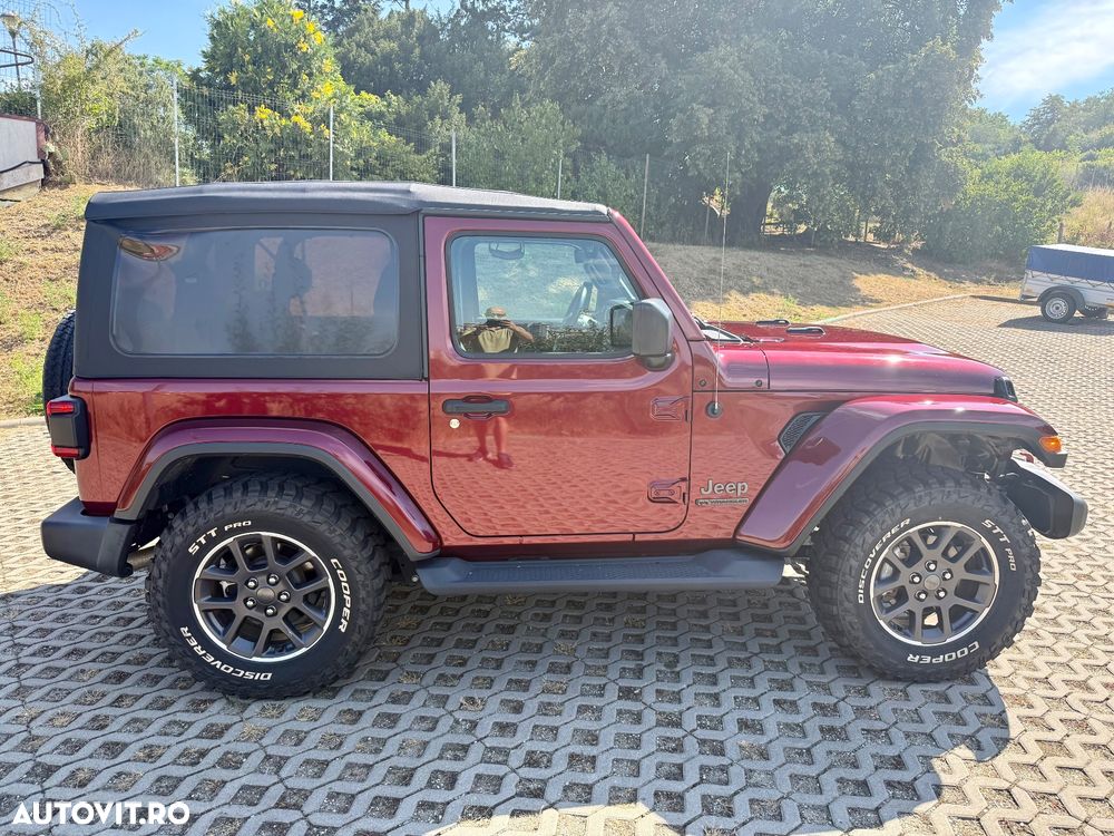 Jeep Wrangler - 12