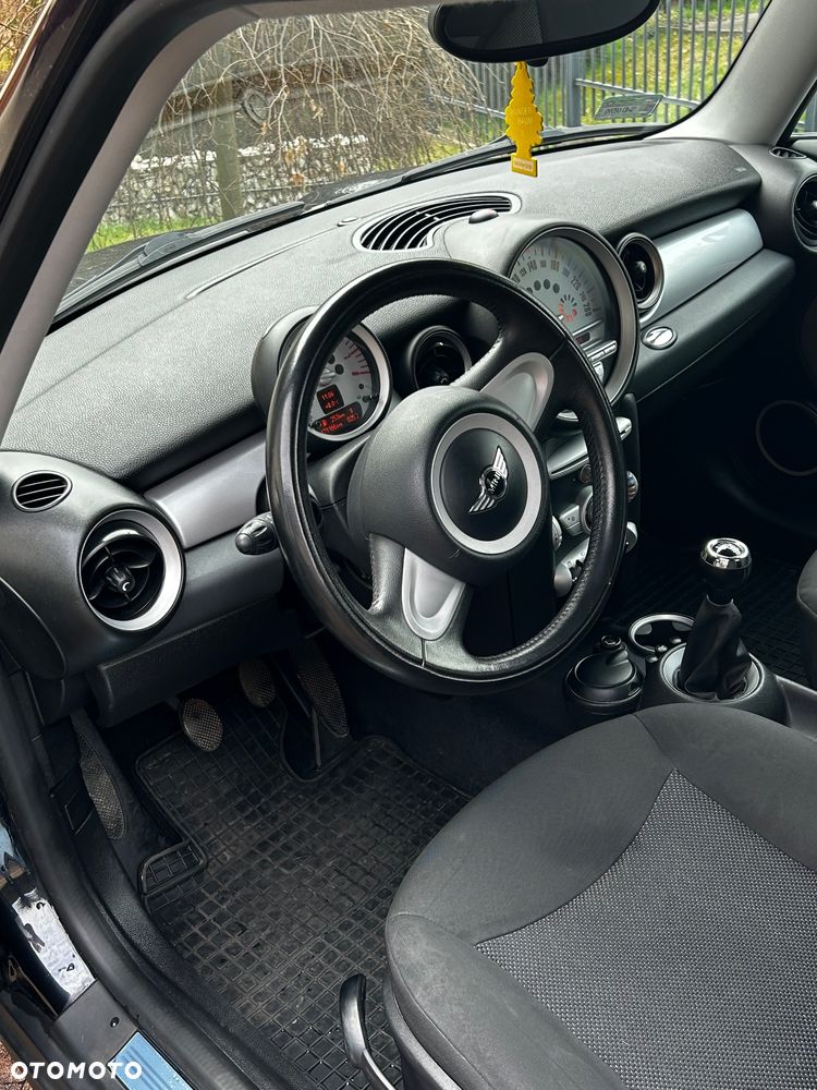 MINI Cooper Standard - 6