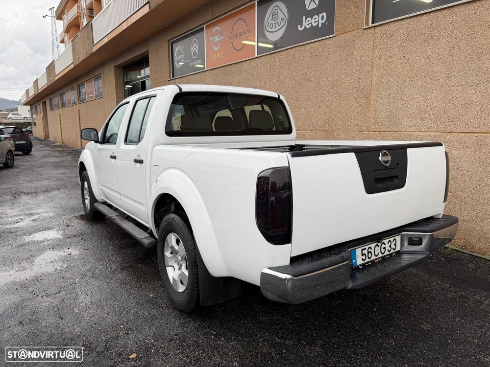 Nissan Navara 2.5 dCi CD LE Prem.+IT - 6