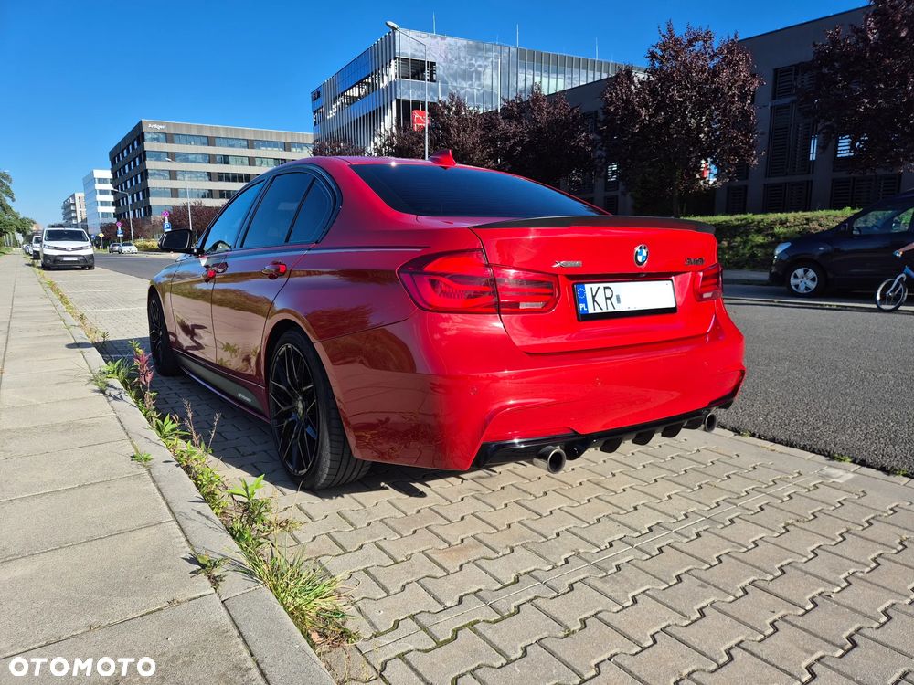 BMW Seria 3 340i xDrive M Sport - 9