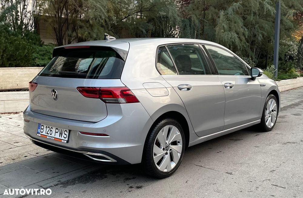 Volkswagen Golf 1.5 eTSI OPF DSG Style - 4