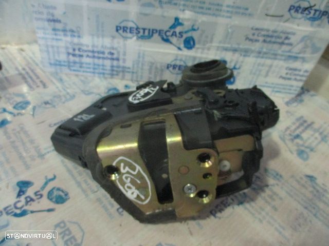 Fecho FEC3606 TOYOTA COROLLA VERSO 2005 TE TOYOTA COROLLA VERSO 2005 2.0 D4d 115Cv 5P CINZA Te 2 Pinos - 3