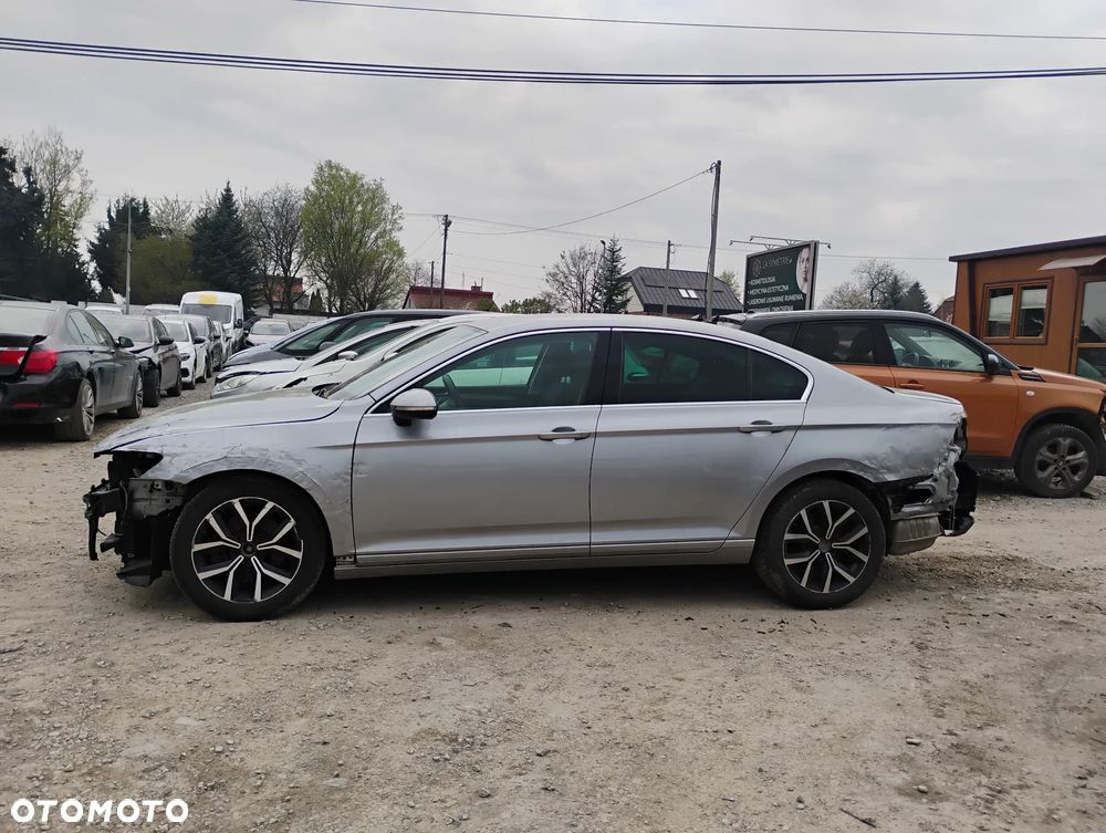 Volkswagen Passat - 21