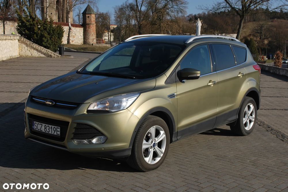 Ford Kuga 2.0 TDCi 2x4 Titanium - 2