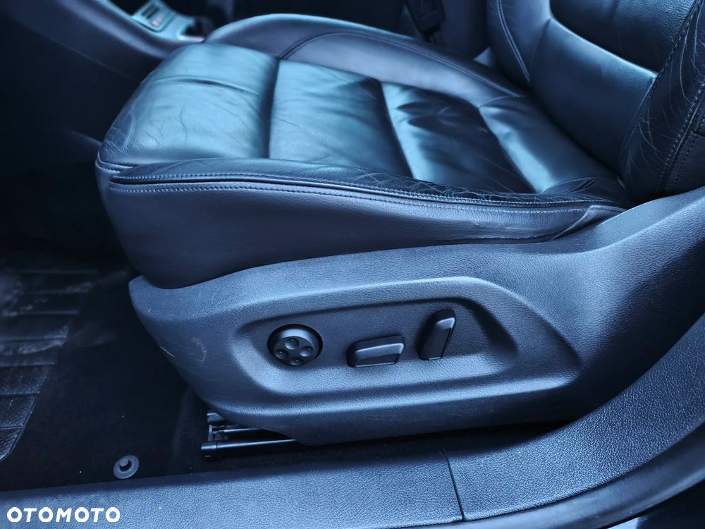 Volkswagen Tiguan - 33