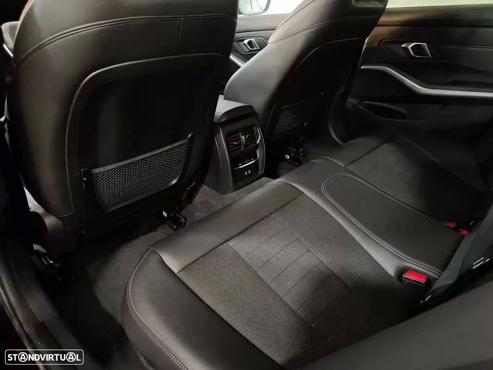 BMW 320 e Line Sport Auto - 58