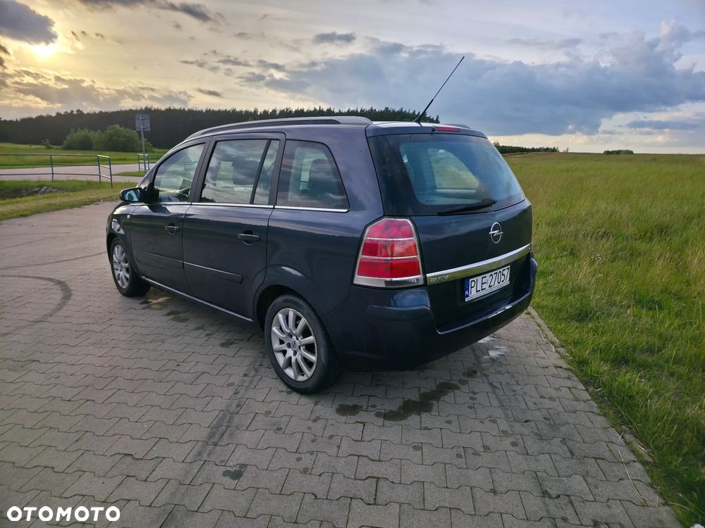 Opel Zafira 1.8 Enjoy - 3