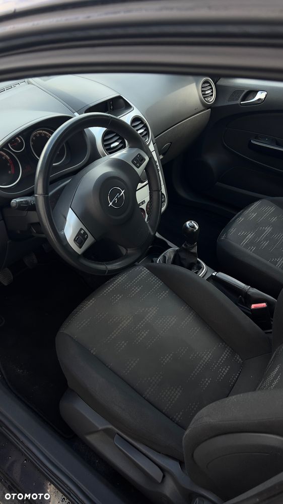 Opel Corsa - 10