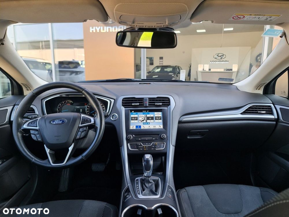 Ford Mondeo 2.0 TDCi Trend PowerShift - 14