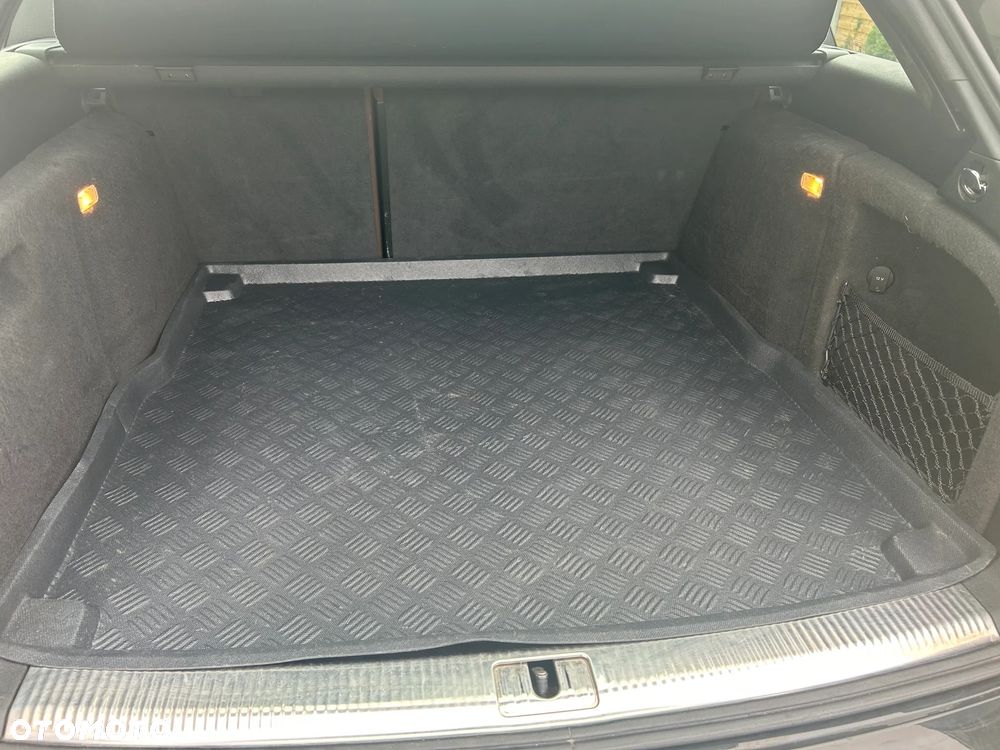 Audi A4 Avant - 8