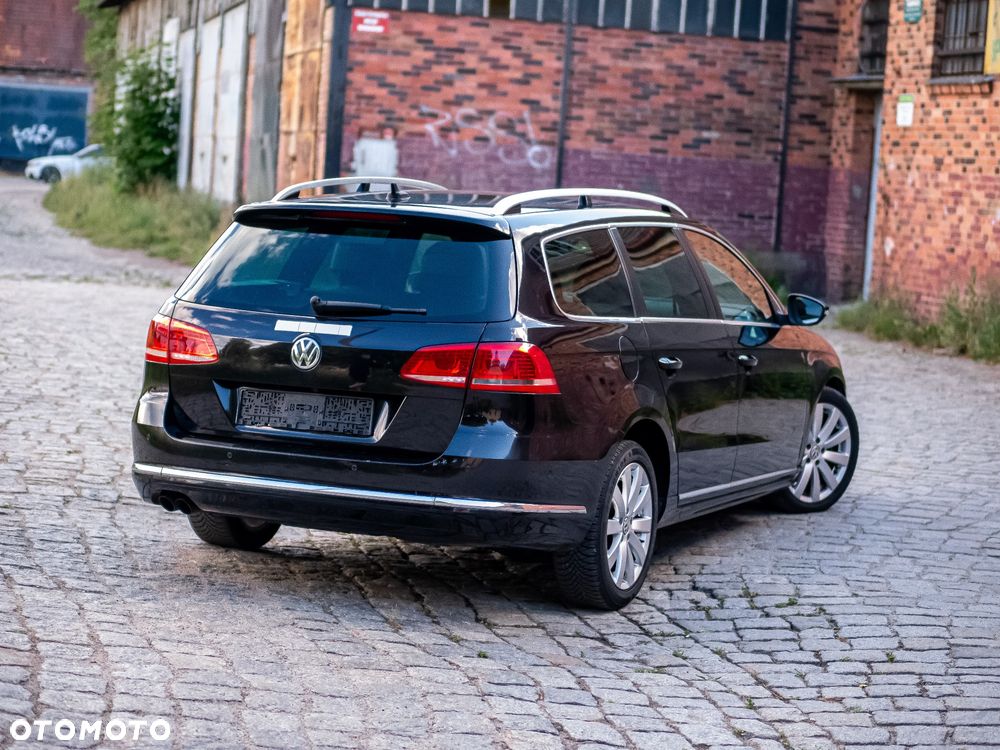 Volkswagen Passat 2.0 TDI Comfortline DSG - 12