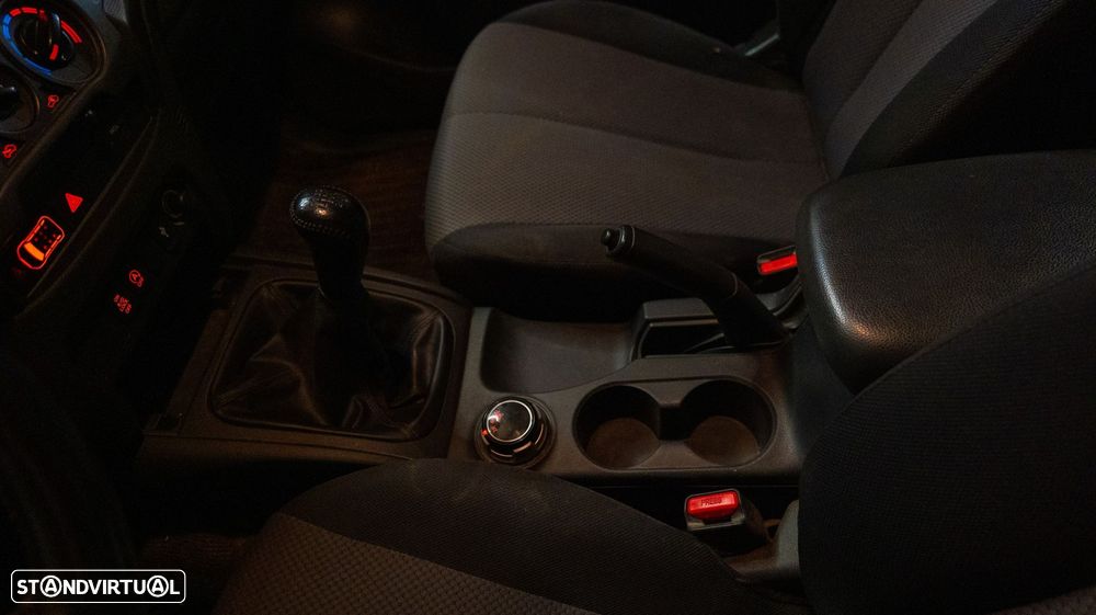 Mitsubishi L200 2.3 DI-D CD Invite 4WD - 15