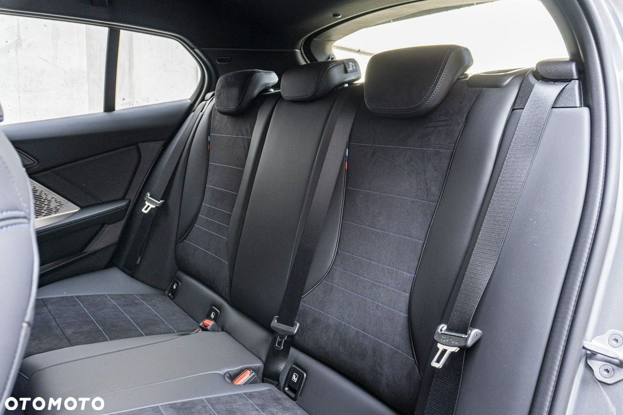 BMW Seria 1 - 23