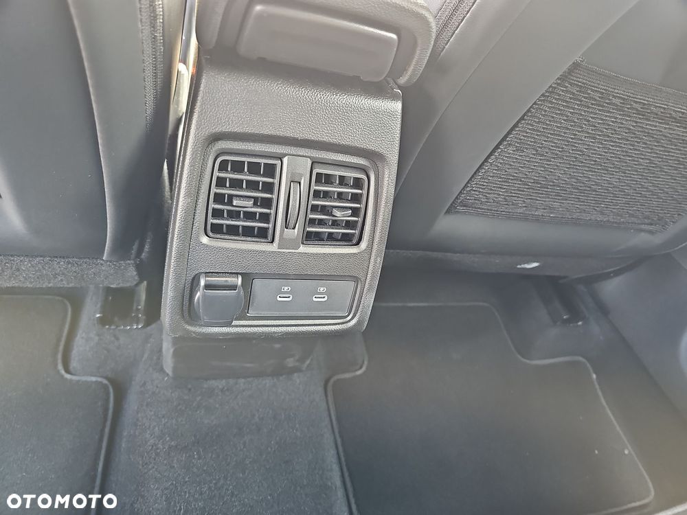 Renault Captur 1.2 TCe Techno - 25