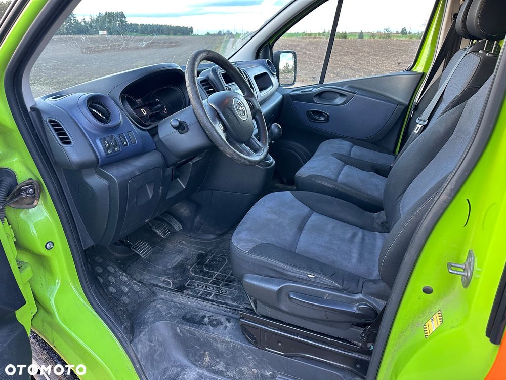Opel Vivaro - 13
