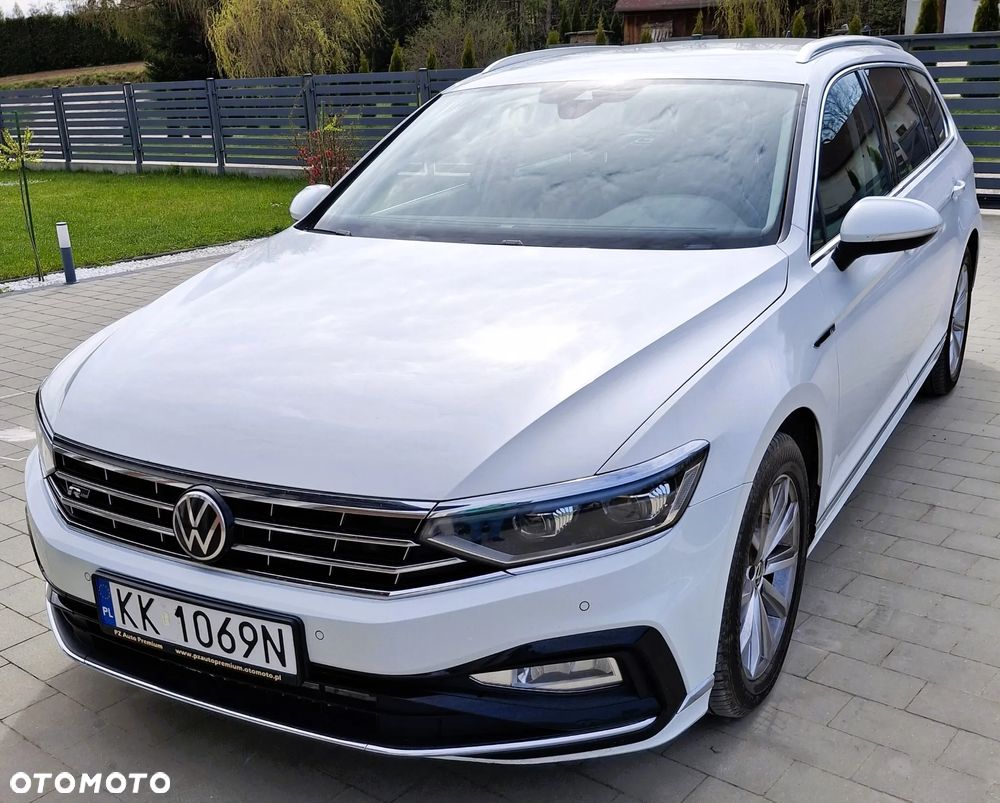 Volkswagen Passat Variant 2.0 TDI SCR DSG 4Motion Elegance - 13
