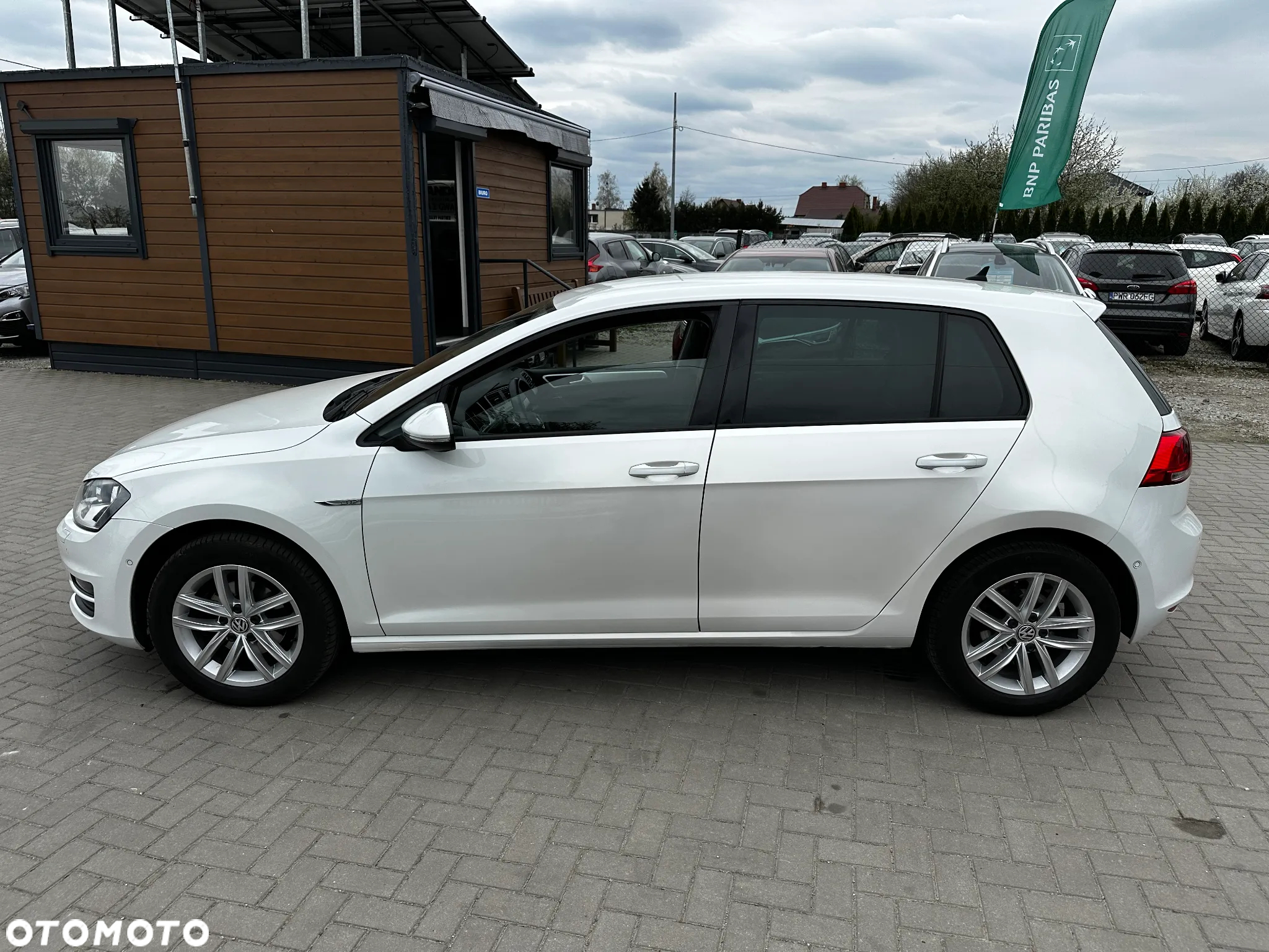 Volkswagen Golf - 5