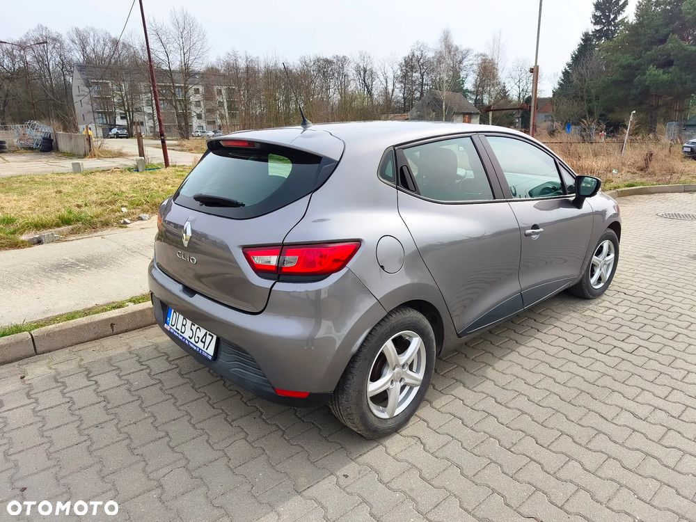 Renault Clio 1.2 16V Life - 3