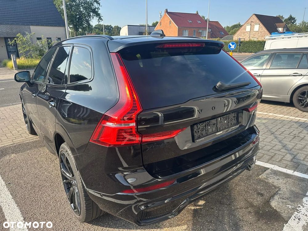 Volvo XC 60 T6 AWD Ultra Black Edition - 9