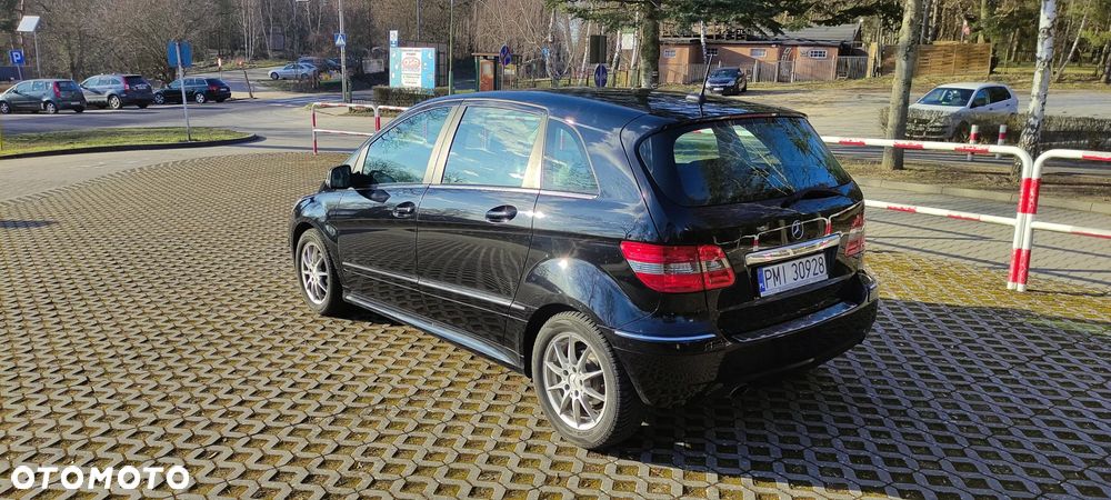 Mercedes-Benz Klasa B 180 BlueEFFICIENCY SPORT EDITION - 3
