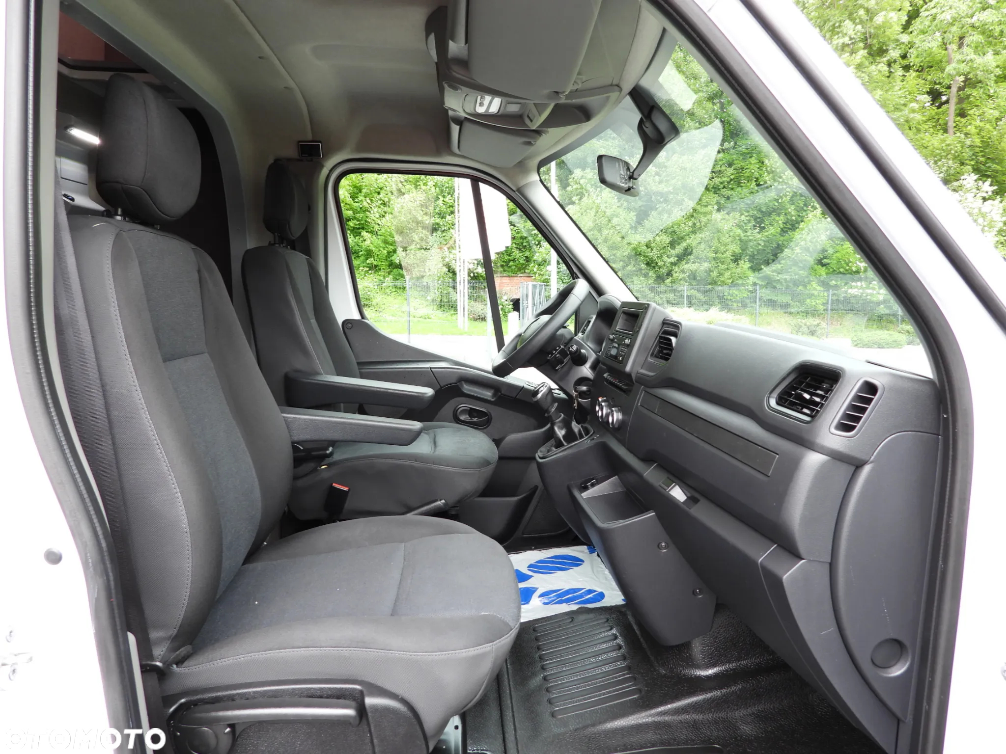 Renault MASTER  PLANDEKA 8 PALET WEBASTO TEMPOMAT LEDY PNEUMATYKA KLIMATYZACJA 165KM [ 416220 ] - 34