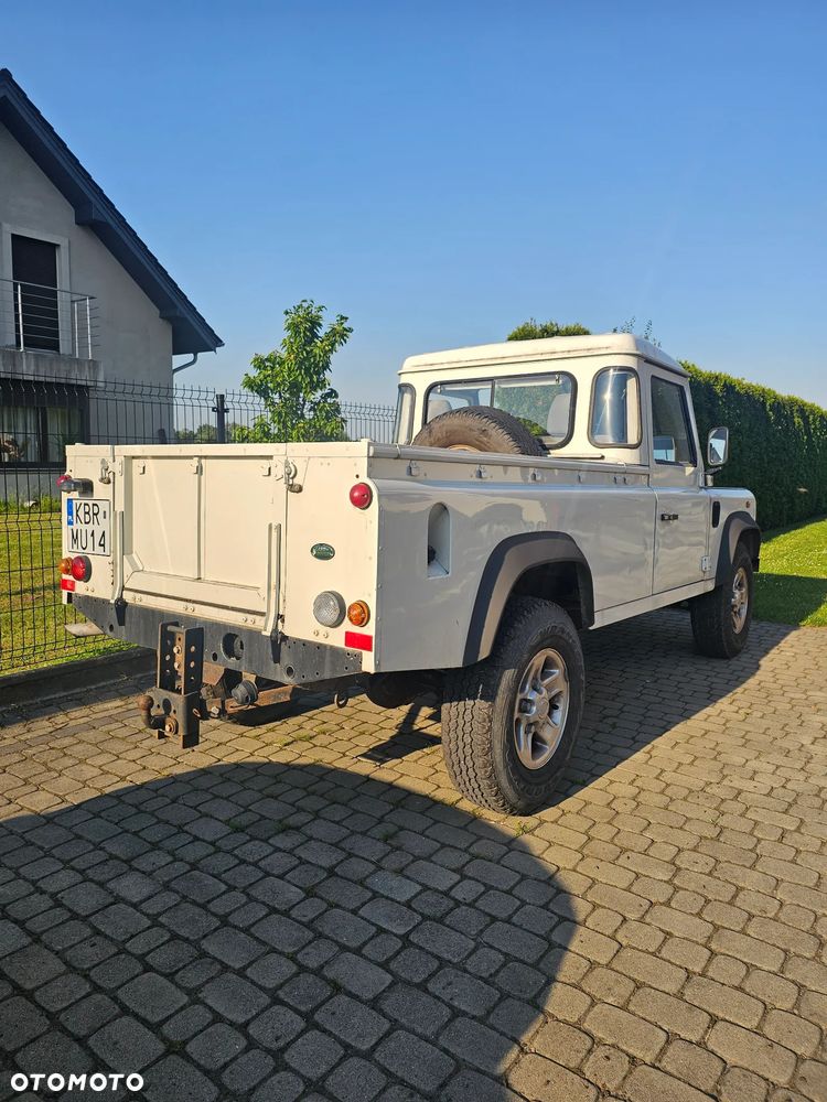 Land Rover Defender - 1