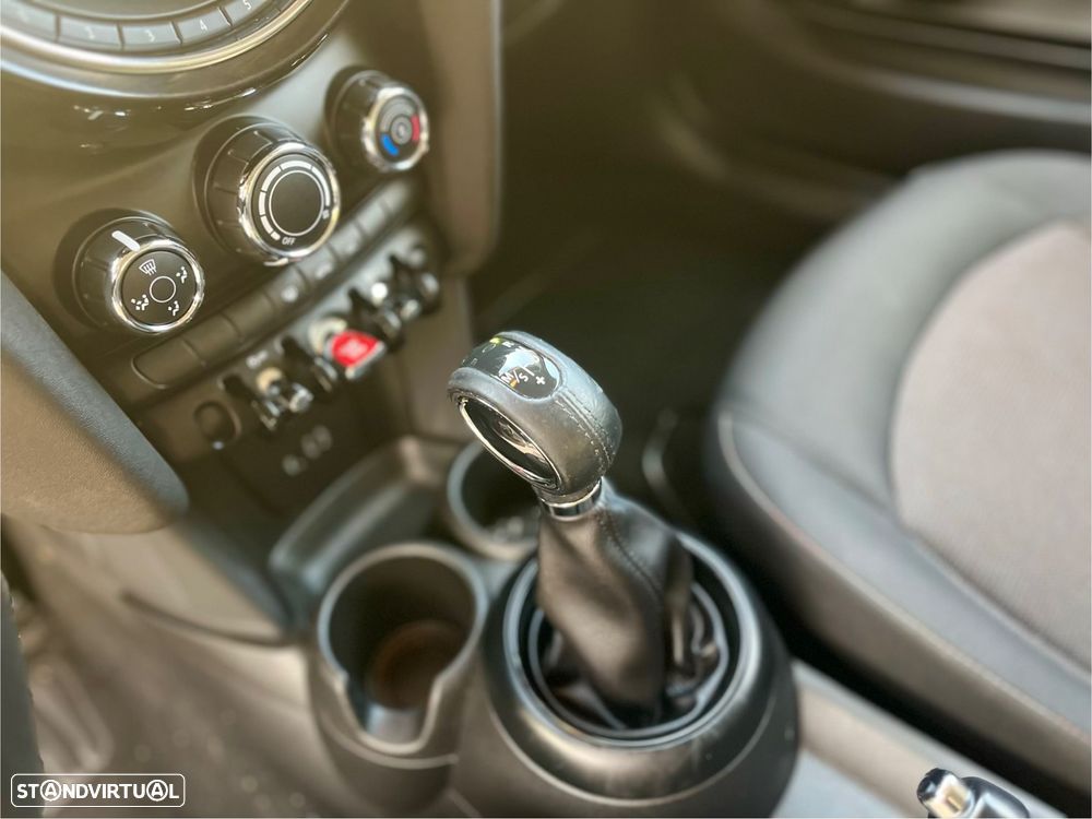 MINI 3 Portas One Aut. - 15