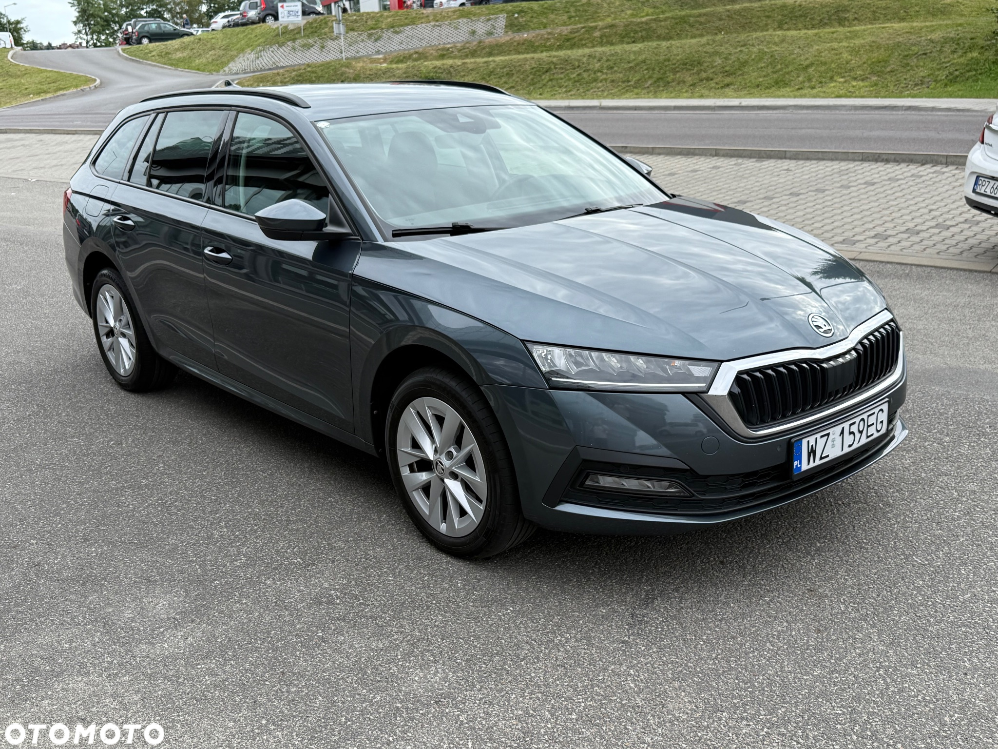 Skoda Octavia 2.0 TDI Ambition DSG - 2