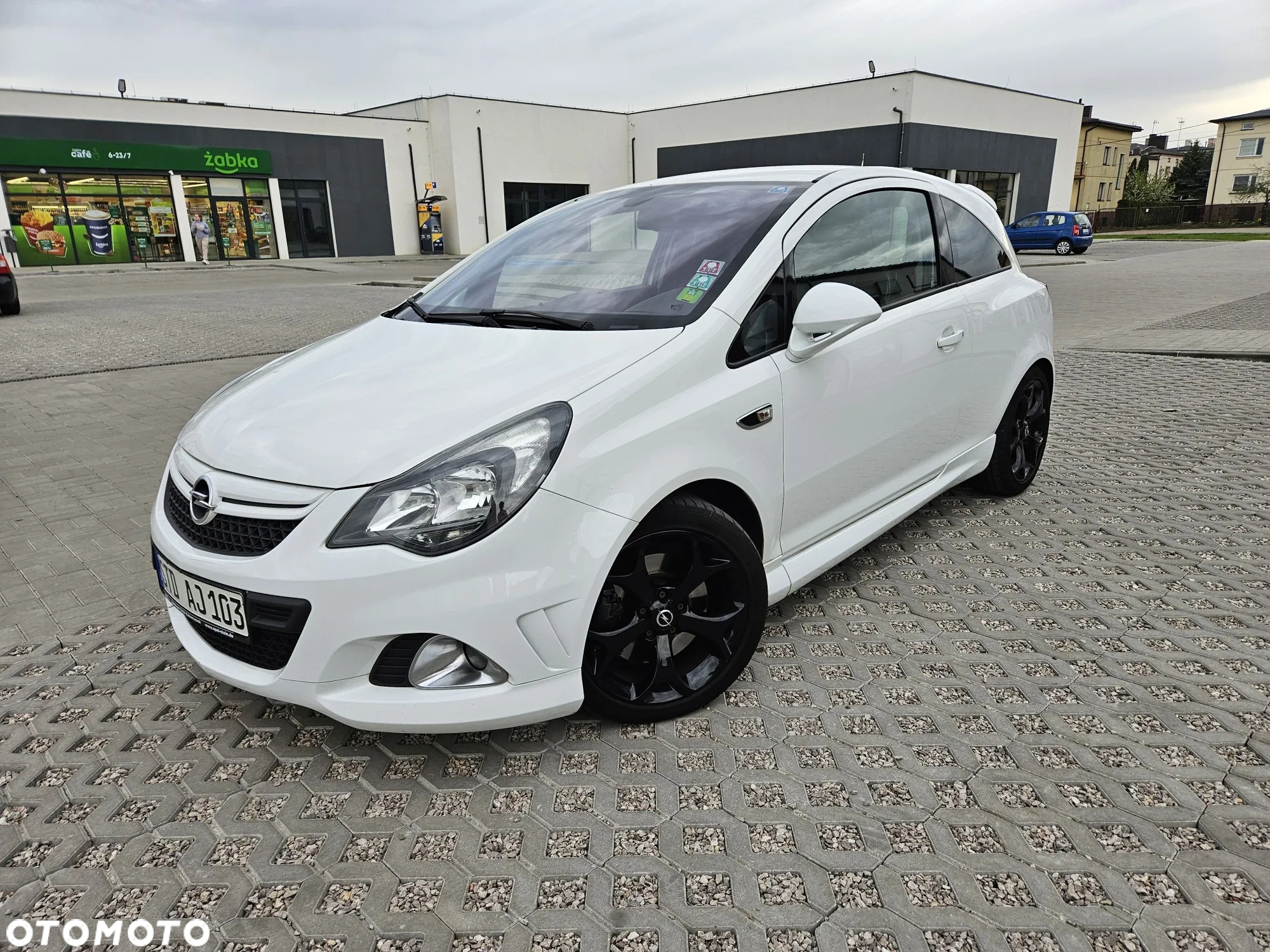 Opel Corsa 1.6 Turbo OPC - 3