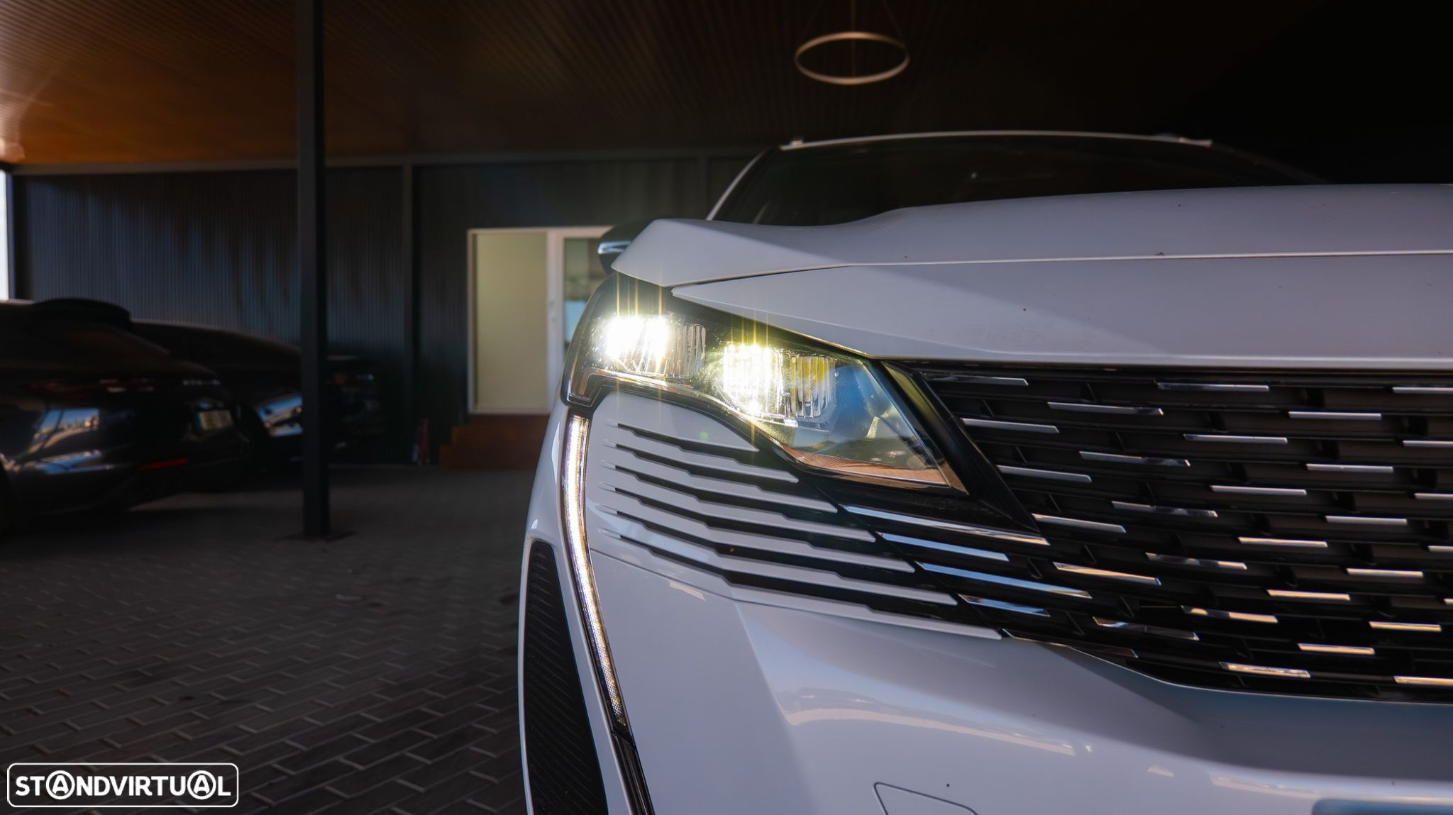 Peugeot 5008 1.2 PureTech Allure Pack EAT8 - 28