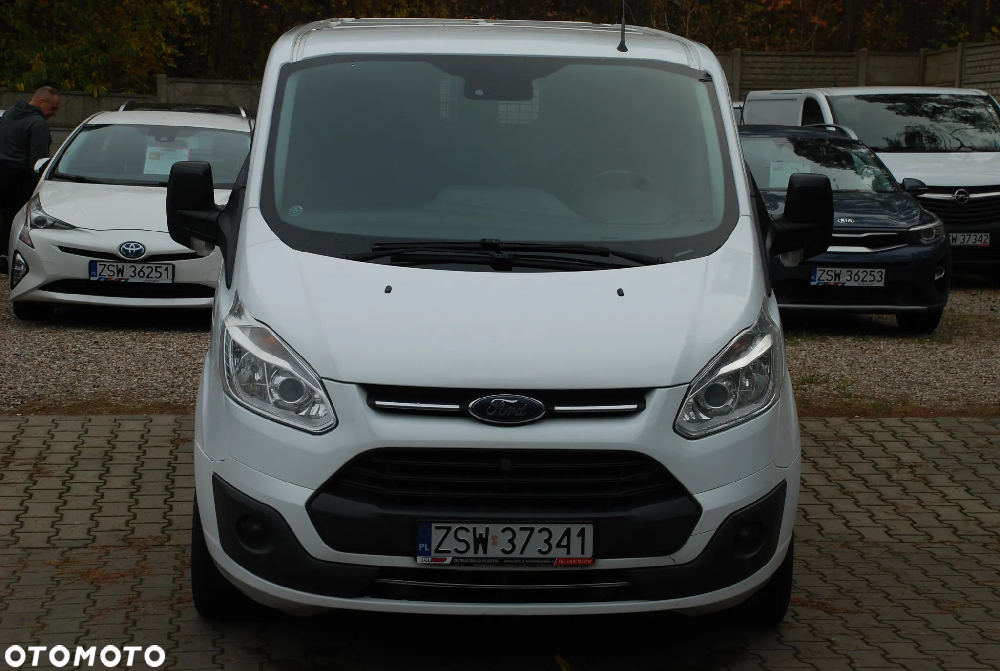Ford TRANSIT CUSTOM - 4
