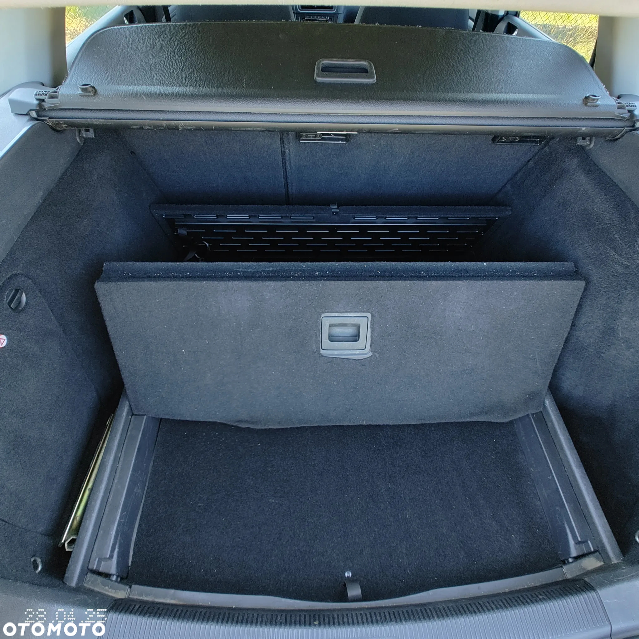 Volkswagen Golf 1.6 TDI DPF Trendline - 22