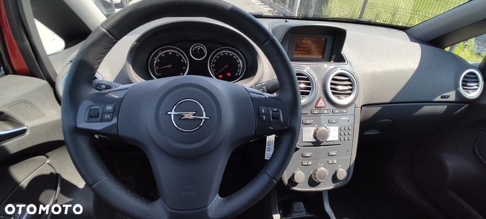 Opel Corsa 1.6 Turbo Edition - 12