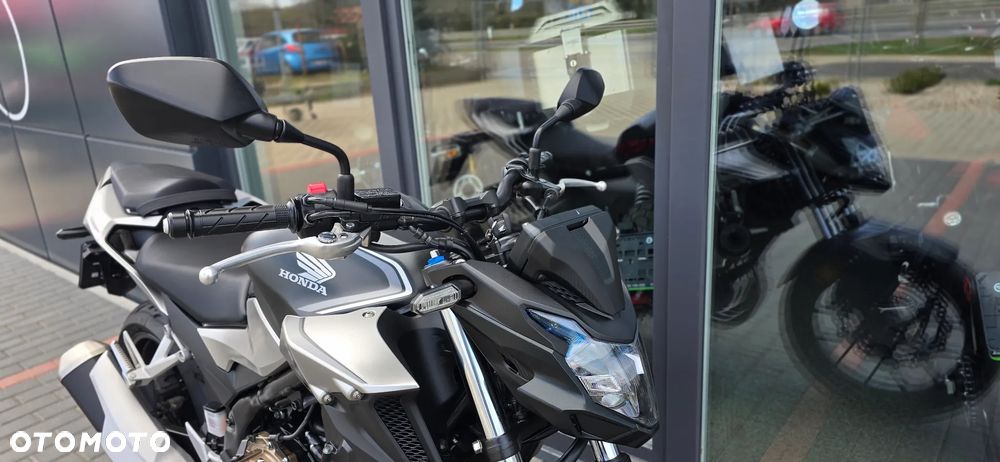 Honda CB - 8