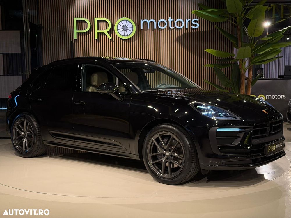 Porsche Macan T - 16