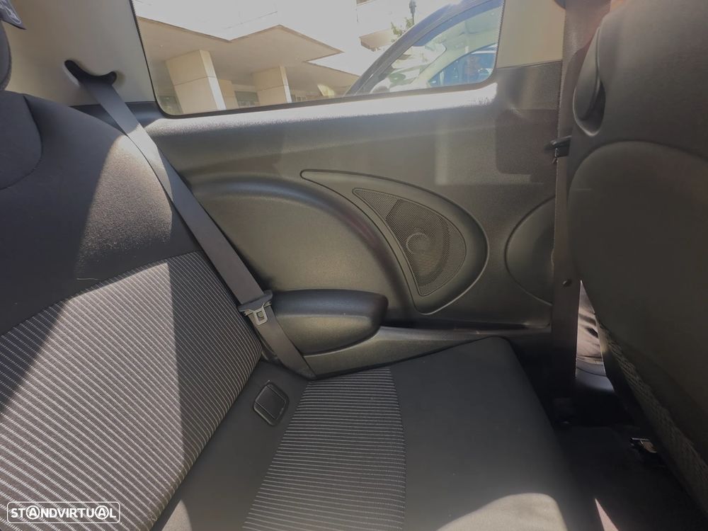 MINI 3 Portas Cooper D - 21