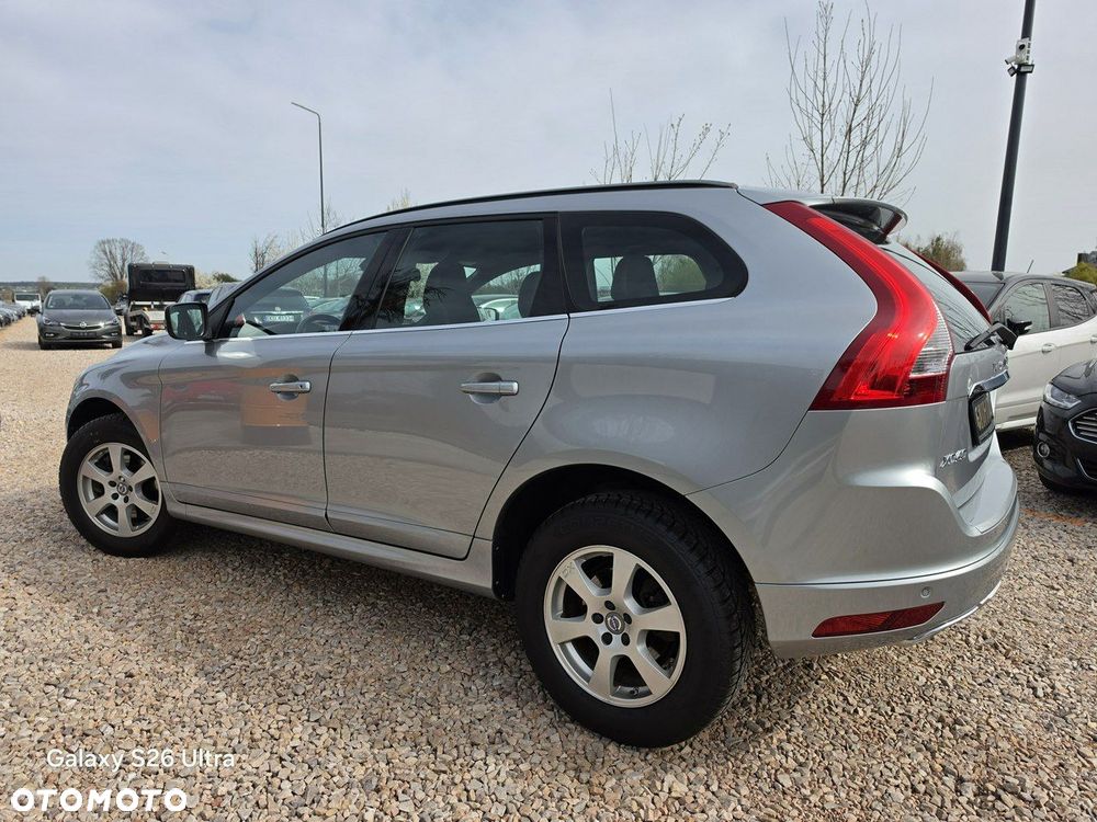 Volvo XC 60 D4 Momentum - 10