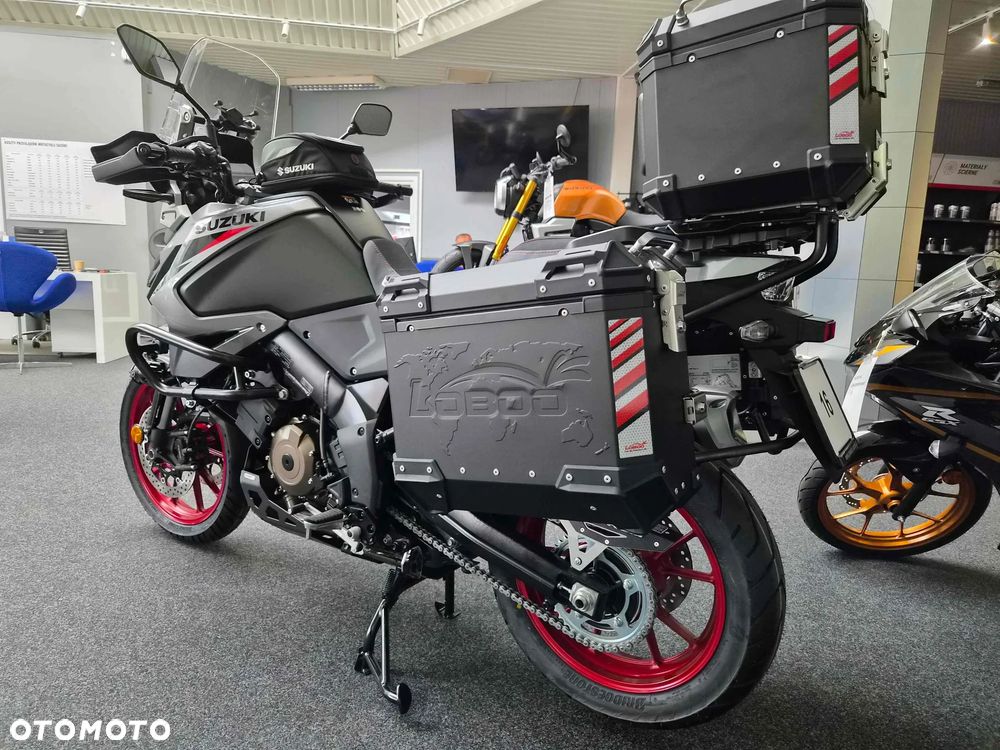 Suzuki V-STROM - 10
