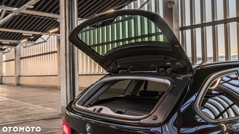 BMW Seria 3 320d Sport Line - 15